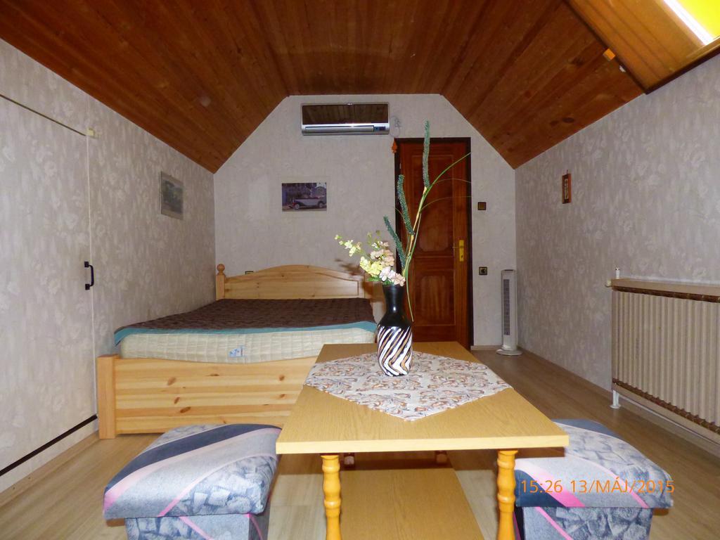 Fabian Apartman-Haz Szántód الغرفة الصورة